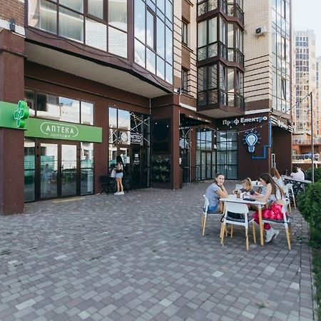 Atlant Luxury Family Apart Поряд З Тц Депот, Безконтактне Заселення Chernivtsi Exterior foto