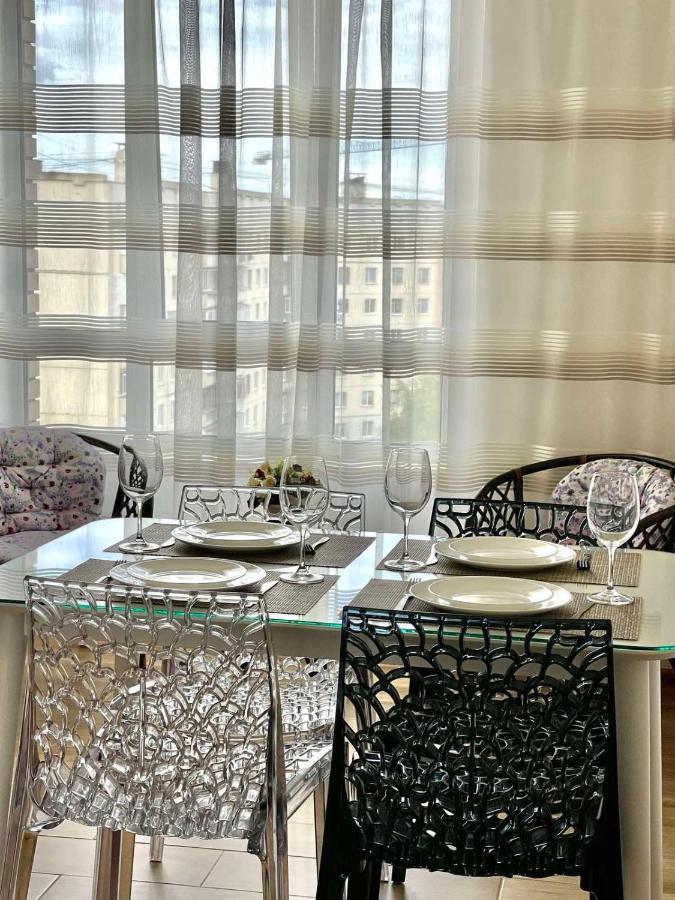 Atlant Luxury Family Apart Поряд З Тц Депот, Безконтактне Заселення Chernivtsi Exterior foto