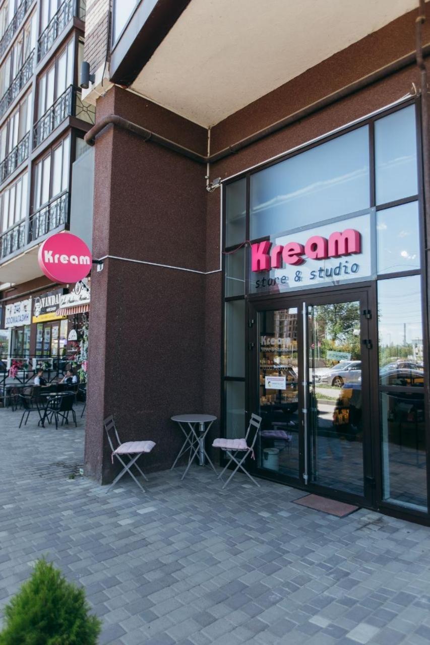 Atlant Luxury Family Apart Поряд З Тц Депот, Безконтактне Заселення Chernivtsi Exterior foto