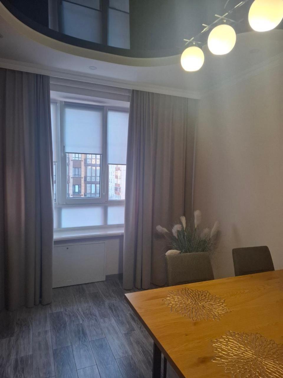 Atlant Luxury Family Apart Поряд З Тц Депот, Безконтактне Заселення Chernivtsi Exterior foto